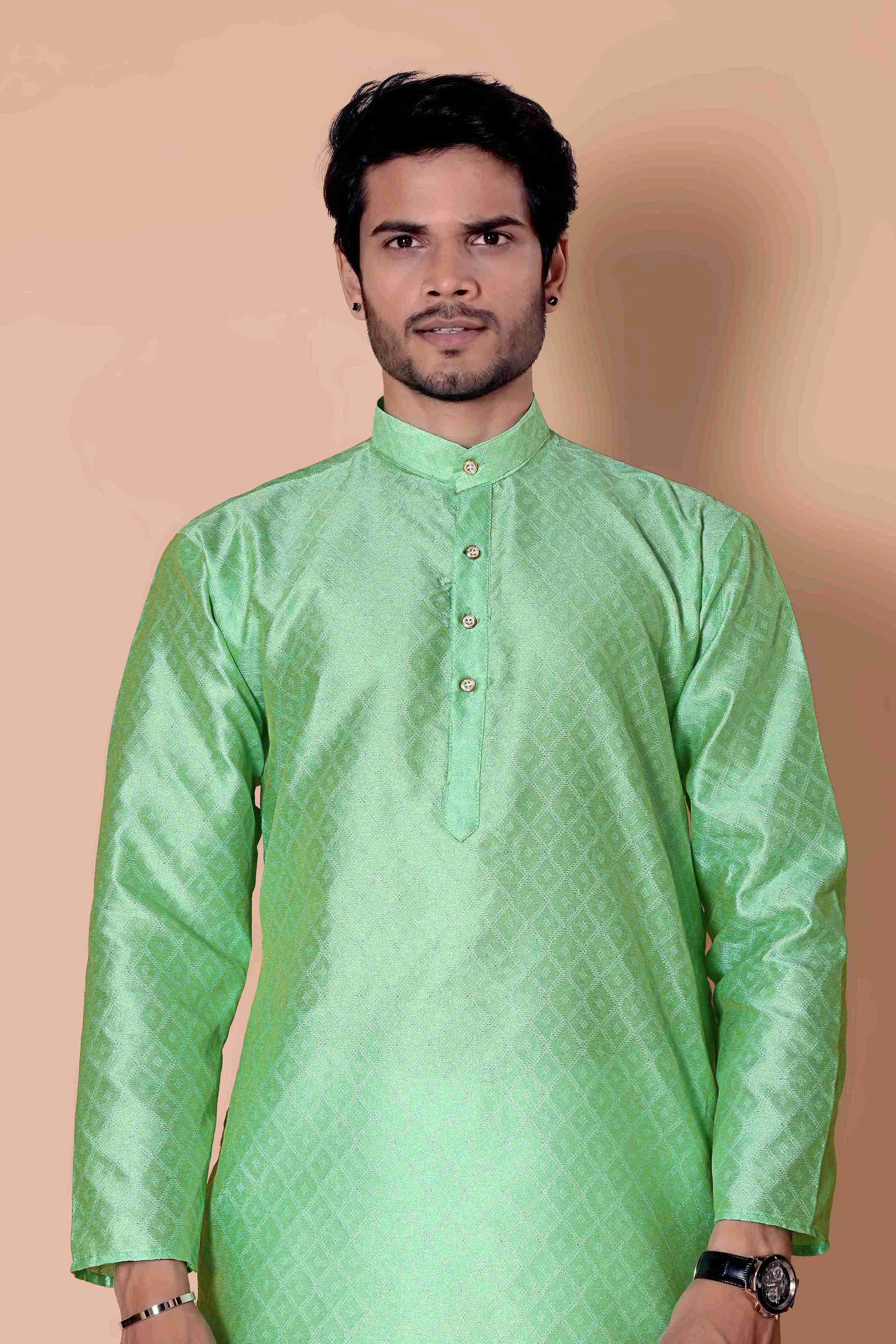 LIGHT GREEN