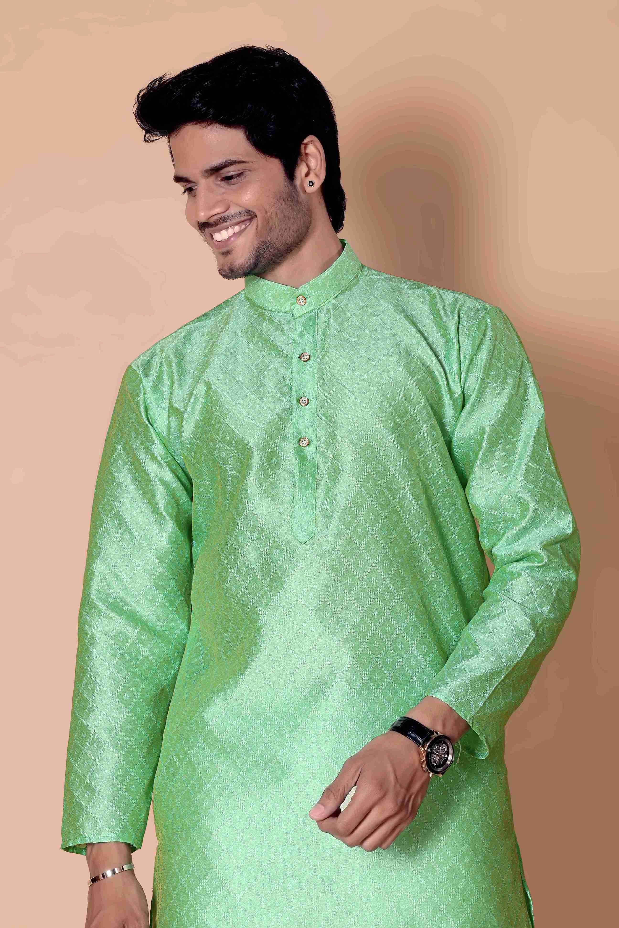 LIGHT GREEN